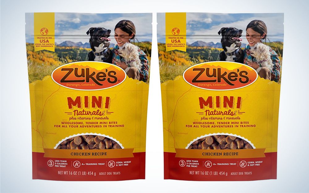 Zukeâs Mini Naturals is the best best dog training treat overall.