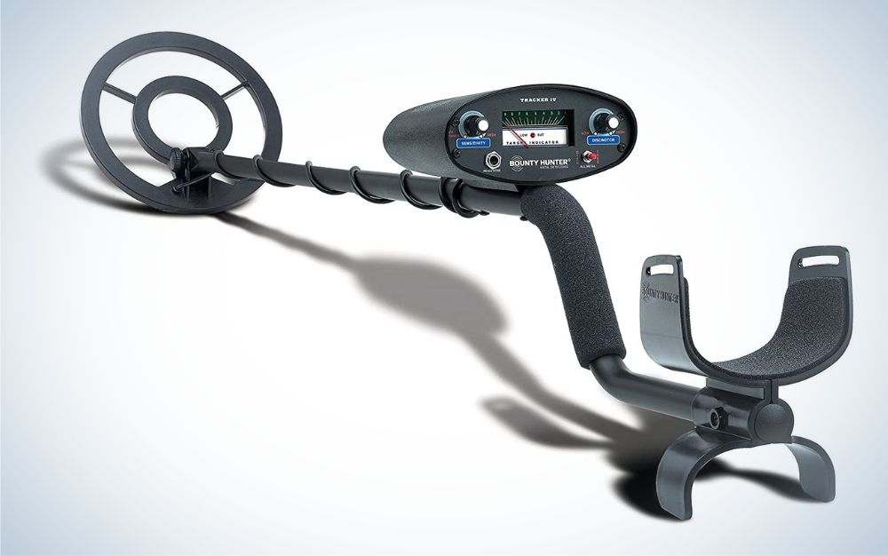 Bounty Hunter 3410001 is the best budget metal detector for gold.