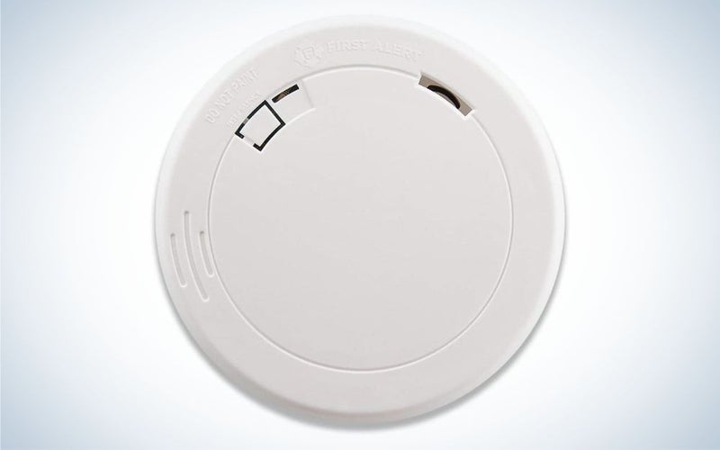First Alert PR710 Slim Smoke Alarm is the best battery-powered smoke detector.