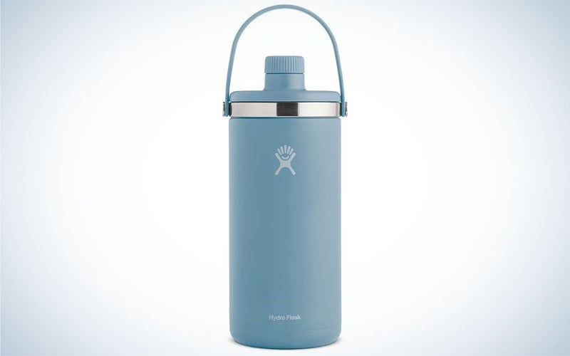Hydro Flask Oasis is the best insulated gallon water bottle.