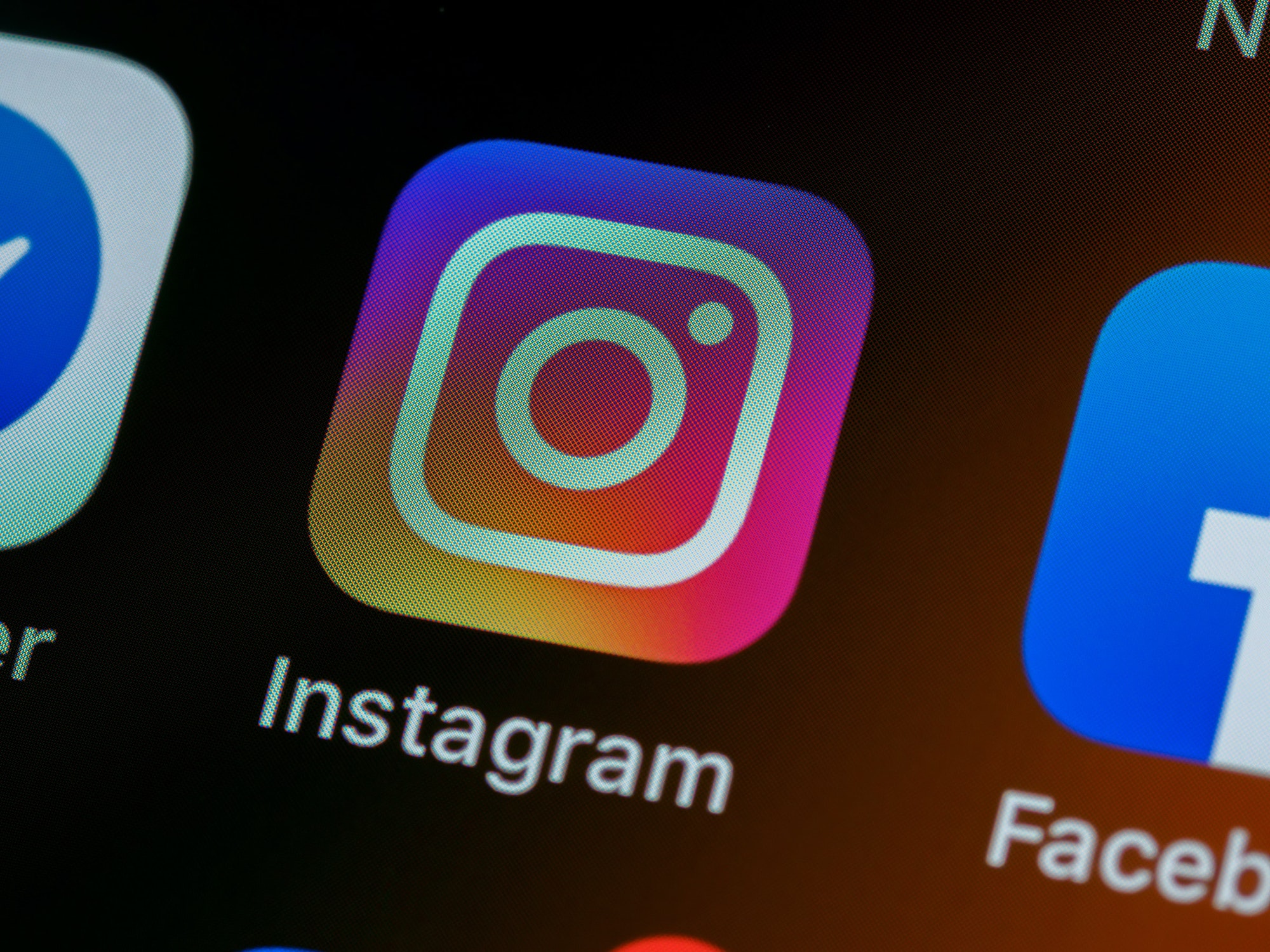 It’s not just you—everyone hates Instagram now. Here’s why.