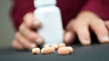 Combining certain opioids and commonly prescribed antidepressants may increase the risk of overdose
