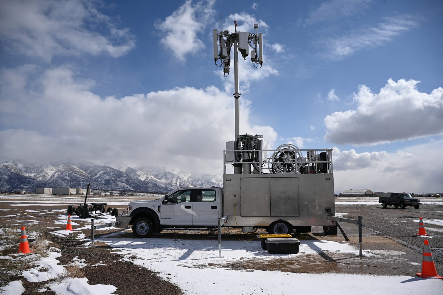 A 5G mobile test station sits on the flight line at Hill Air Force Base, Utah