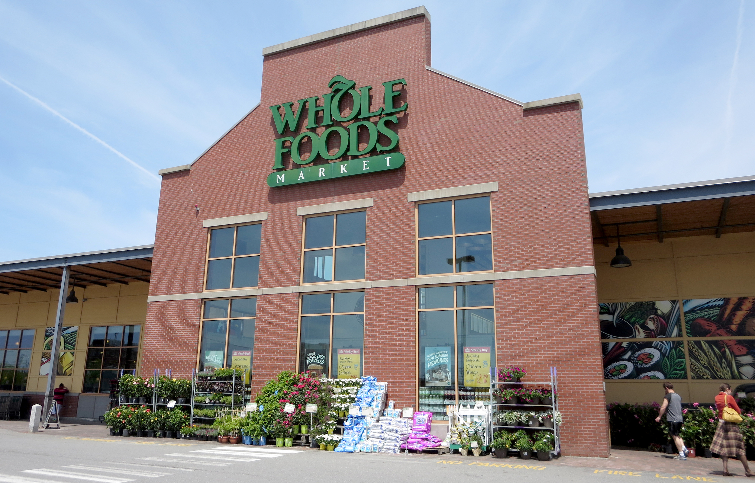 Amazon wants your palm print scanned to pay at dozens more Whole Foods
