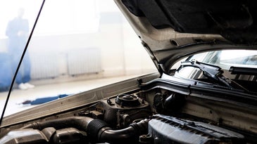 How to replace an old or clogged car radiator