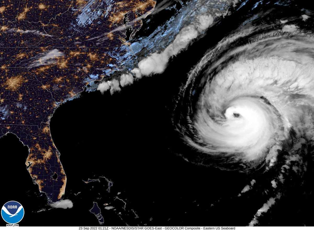 Hurricane Fiona moving up the Atlantic coast on September 22, 2022.