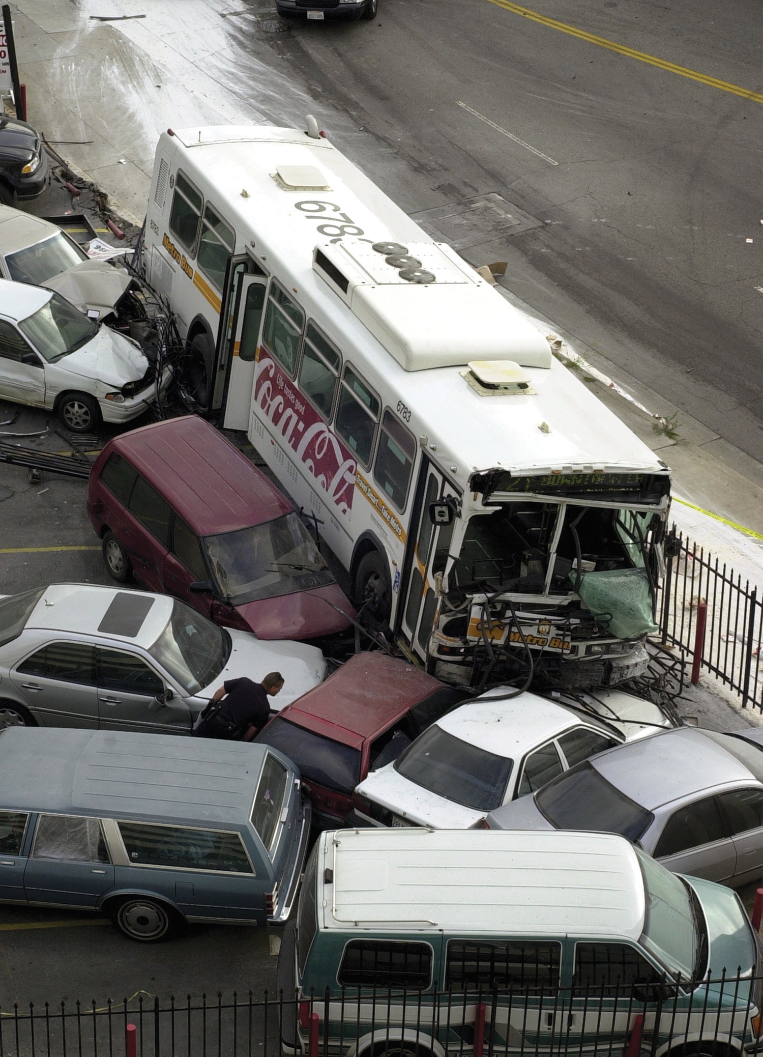Kecelakaan bus tahun 2001 di los angeles