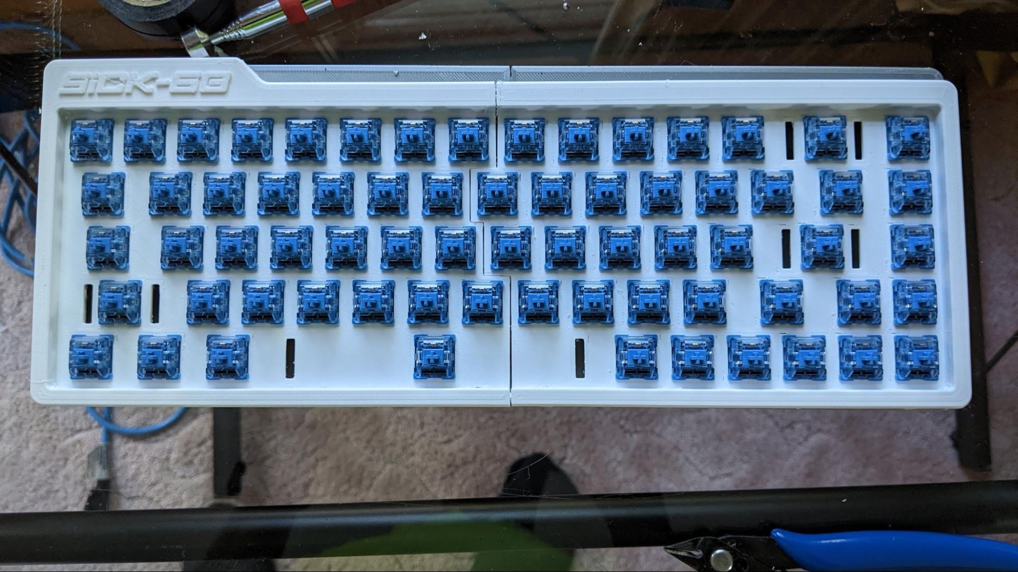 Build a mechanical keyboard from scratch with 3D-printed components