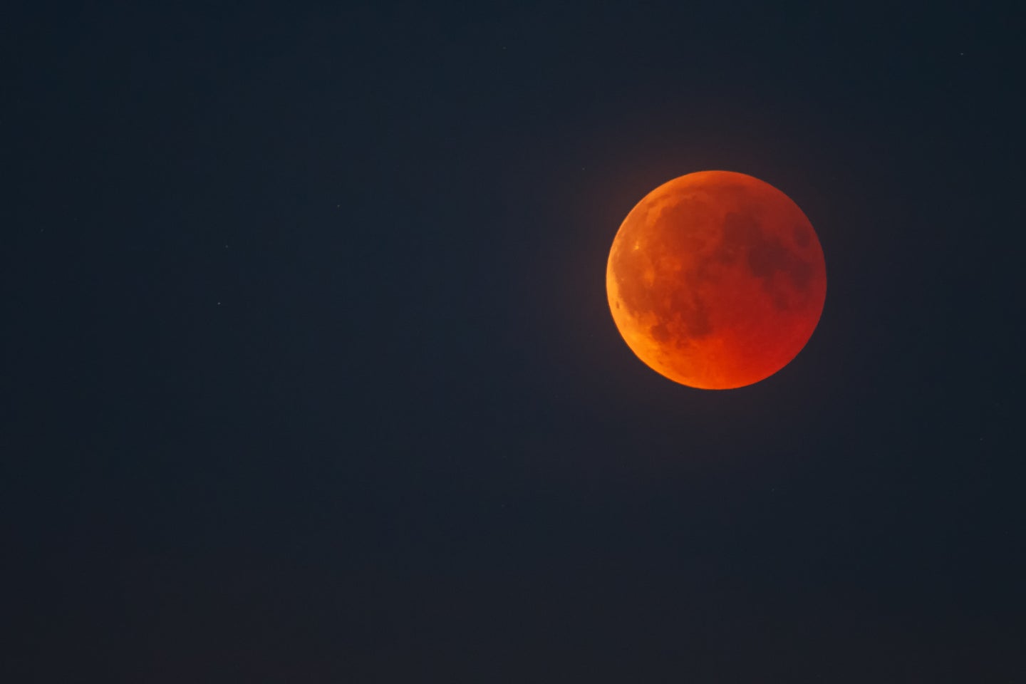 A red blood moon