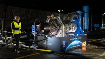 Can airplane engines run on hydrogen? A recent ground test showed good results.