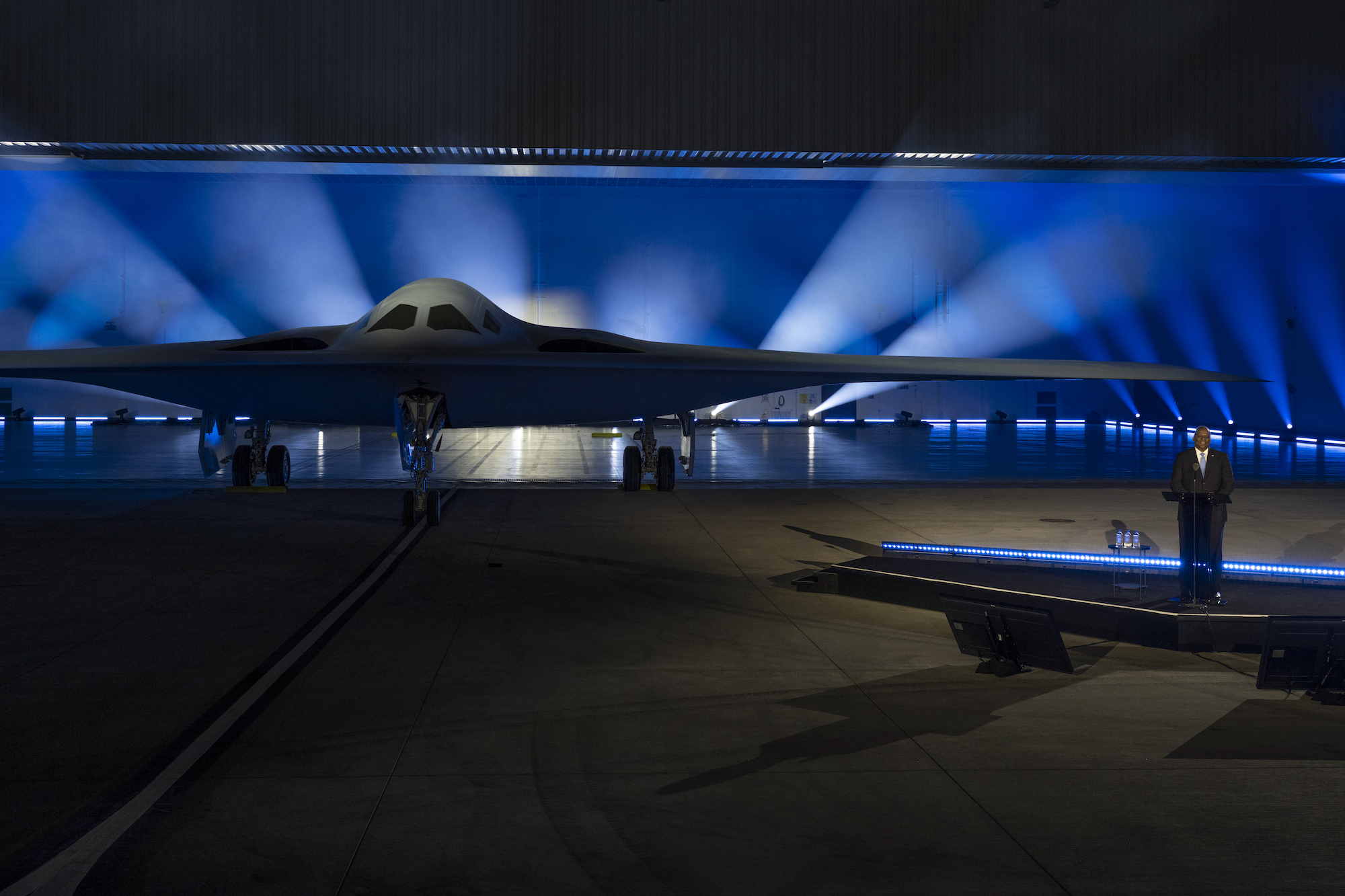 The B-21 Raider: A New Stealth Bomber Is Revealed | Popular Science