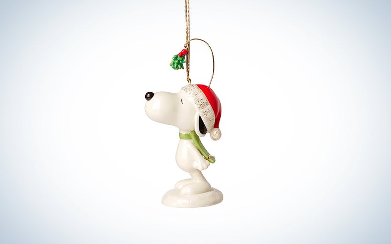 snoopy-ornament-white-elephant-gift-guide