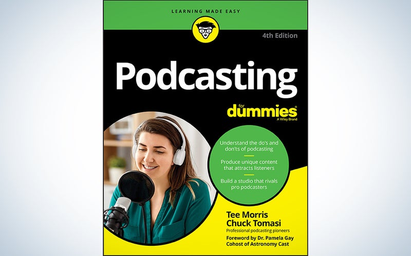 The bookcover to podcasting dummies on a background of blue and white