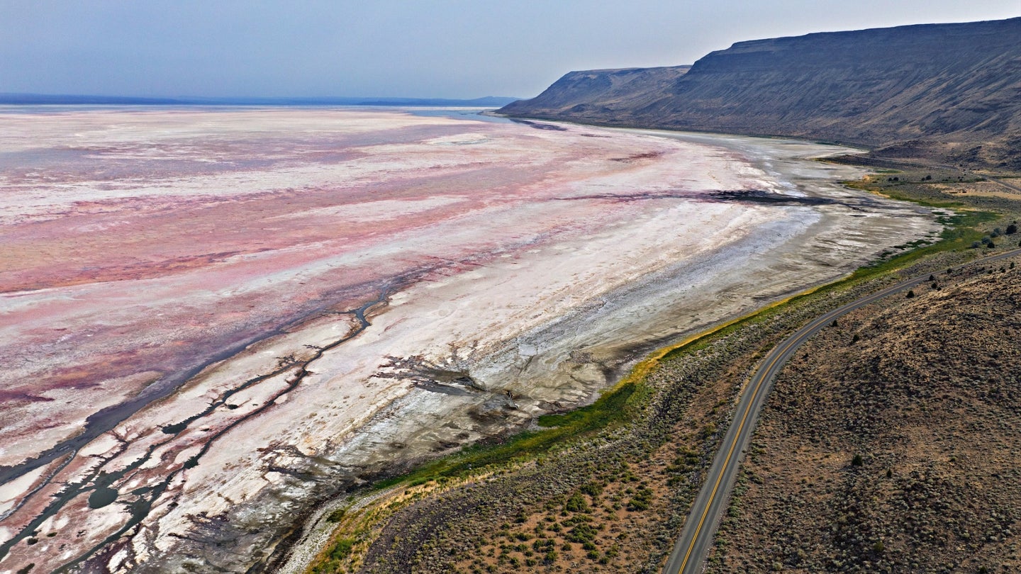 Lake Abert in 2021. Last summer, dust from the dried lake blew over 85 miles from the source.