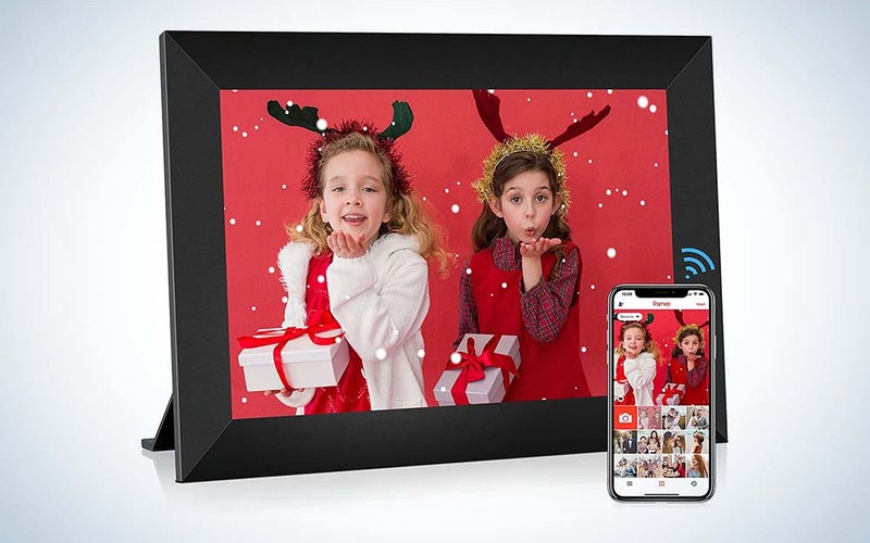 Sammix makes the best digital picture frame with a touch screen.
