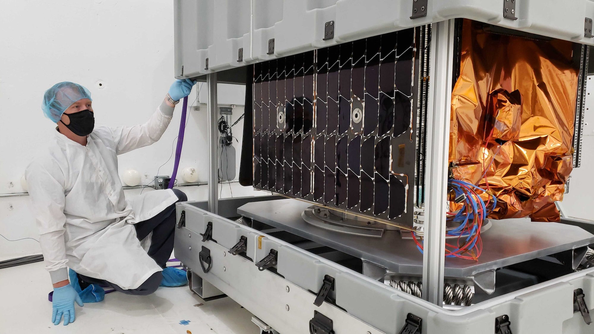 La Fuerza Espacial prueba tecnología de comunicaciones para satélites pequeños