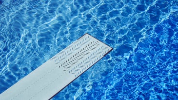 This startup wants to use heat from data centers to warm swimming pools