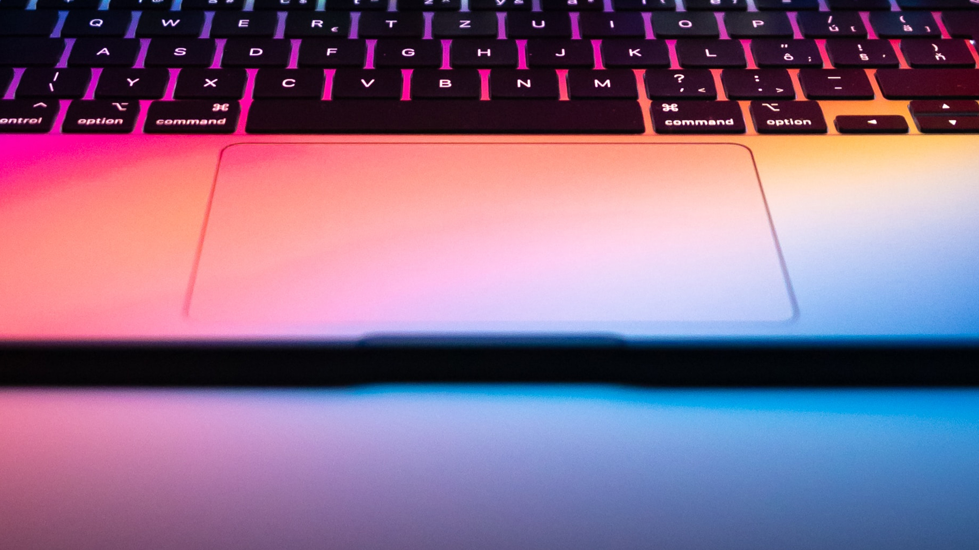 Zoom into the trackpad on a MacBook Pro