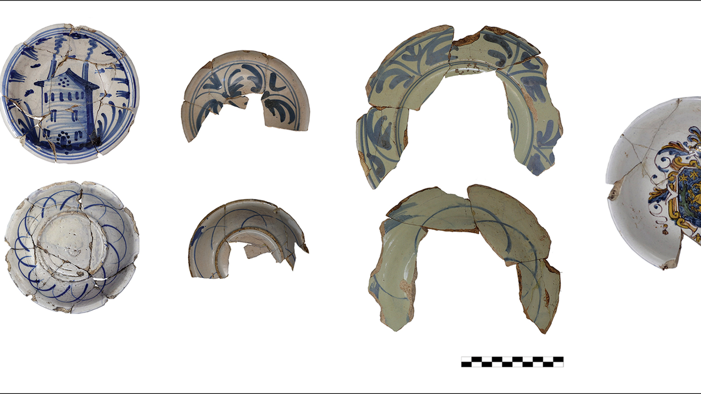Ligurian plates recovered from the hospital waste dump that date back to the second half of the 16th century CE.