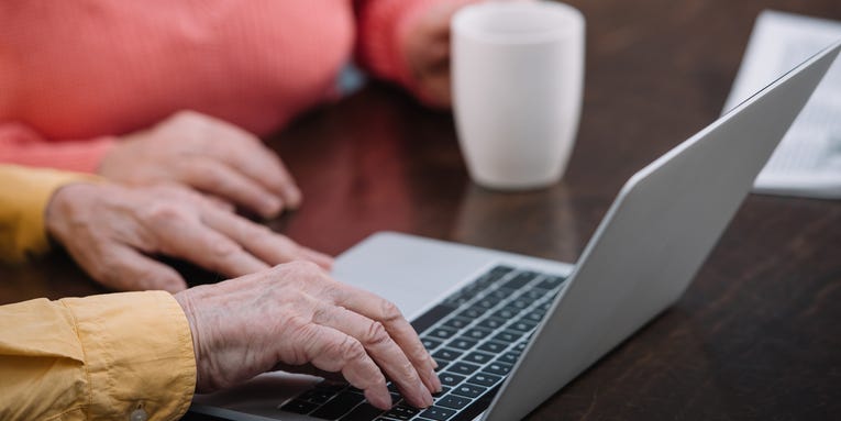 The right amount of online scrolling could decrease your risk of dementia