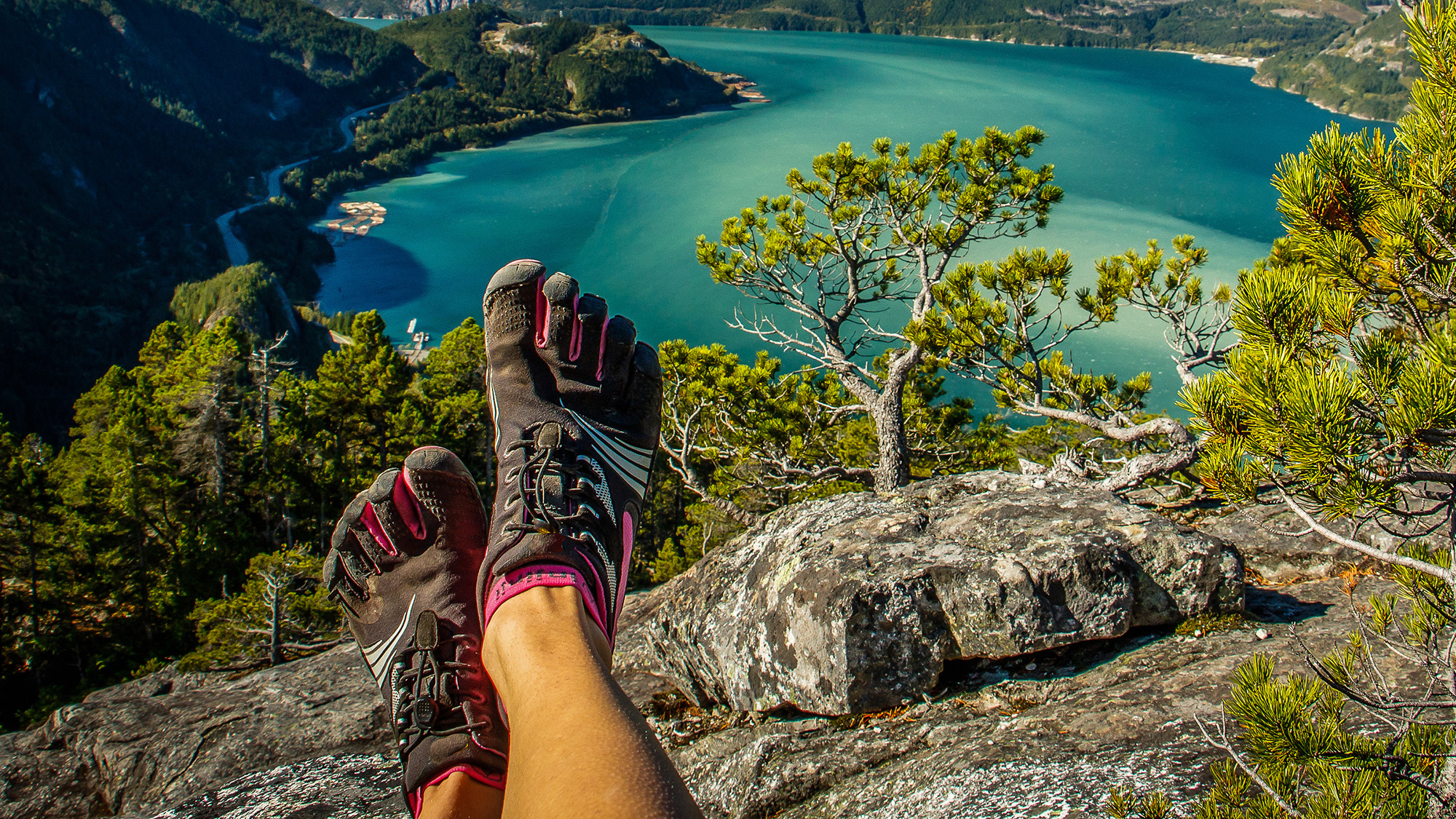 How to start hiking in barefoot shoes