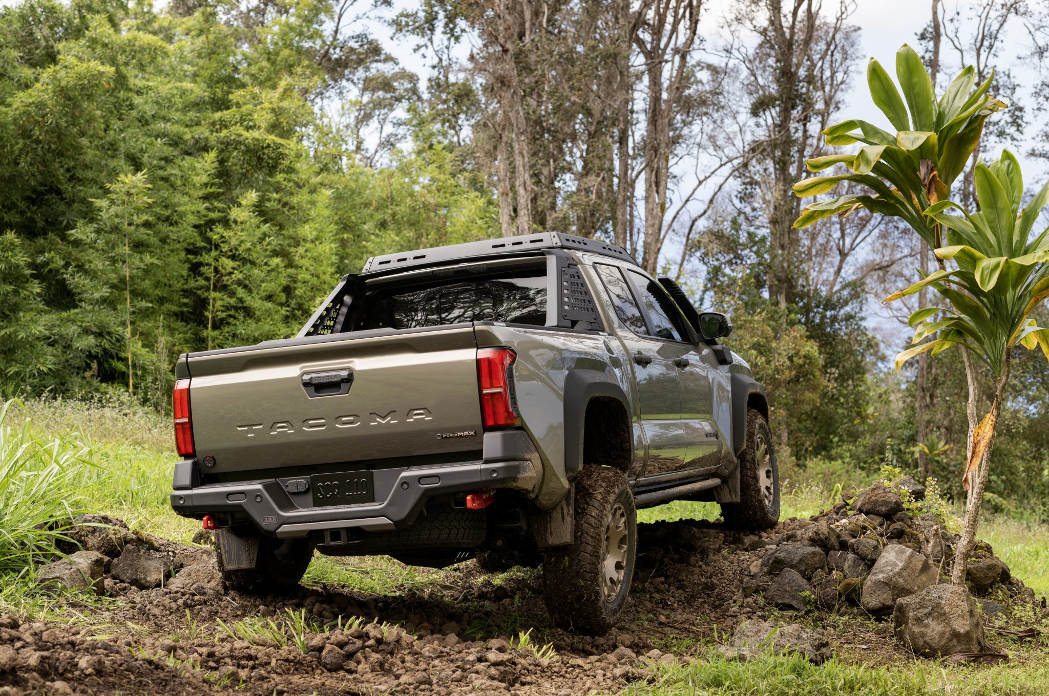 The new Tacoma’s shock-absorbing seats help you keep your eyes on the prize
