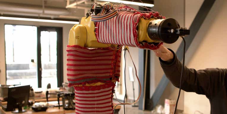 Cozy knit sweaters could help robots ‘feel’ contact