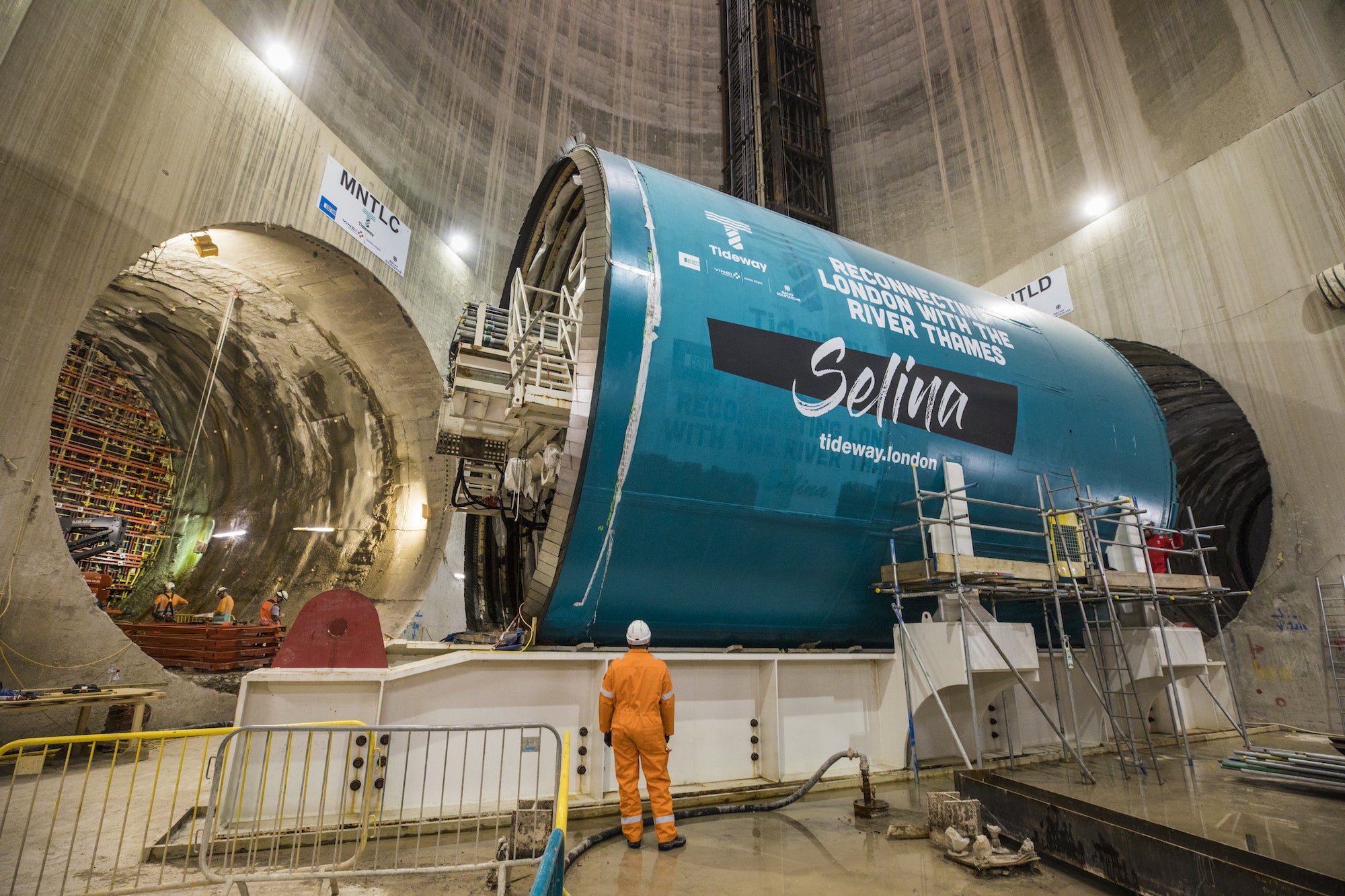 To build the new sewer, Tideway used six giant tunnel boring machines. The biggest of them are about 26 feet wide.