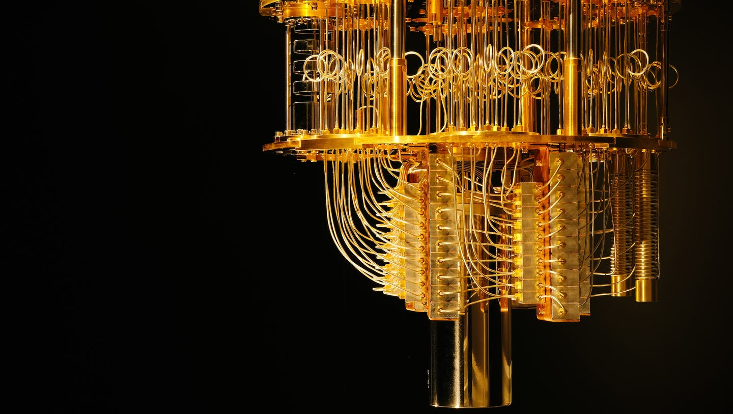cryostat infrastructure of a quantum computer