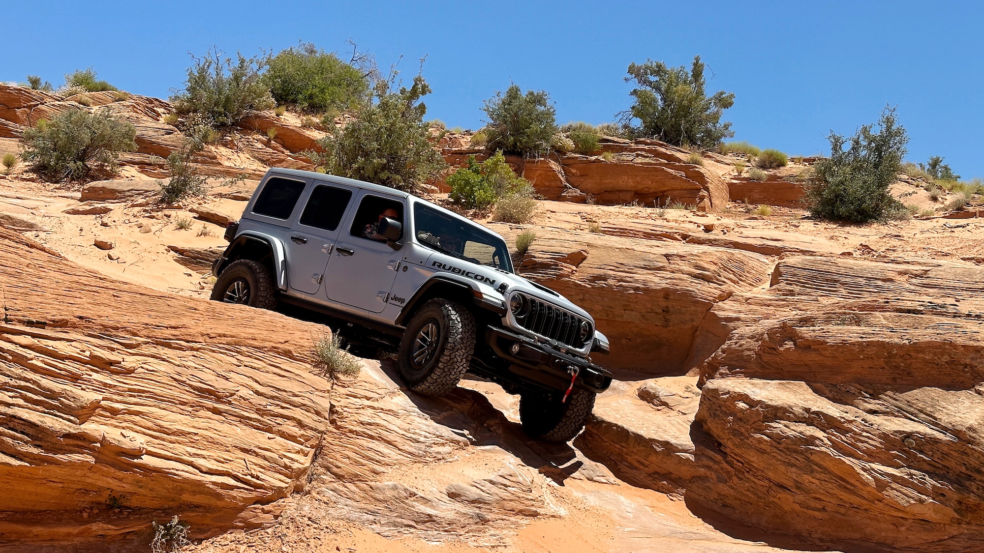 jeep wrangler off-road driving