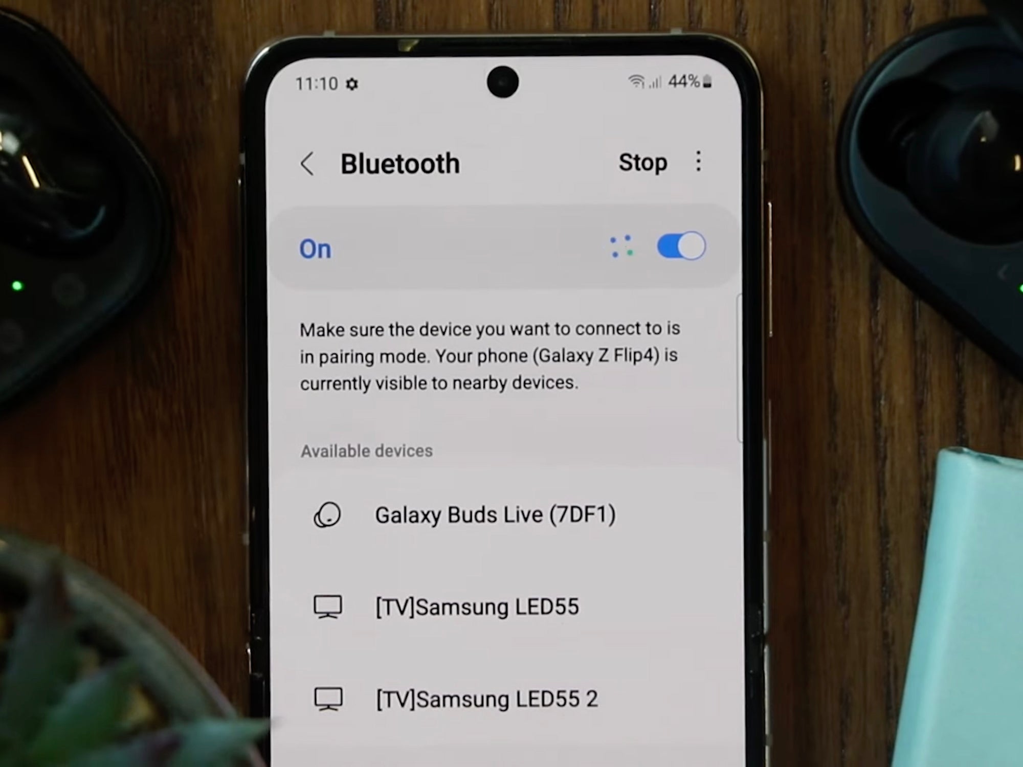 A Samsung phone with Galaxy Buds and two Samsung TVs appearing in its Bluetooth settings.