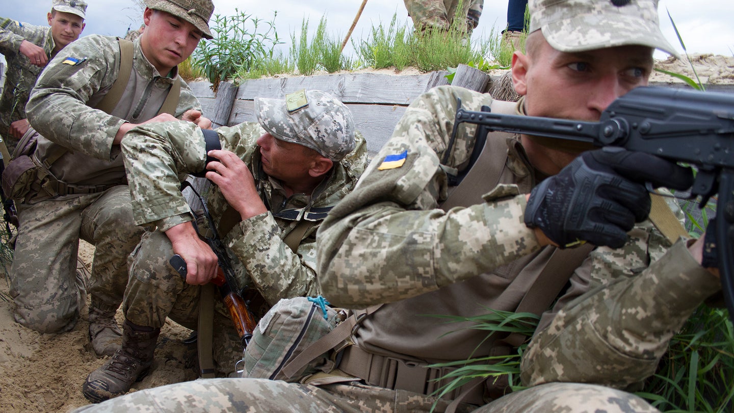 ukraine troops training exercise