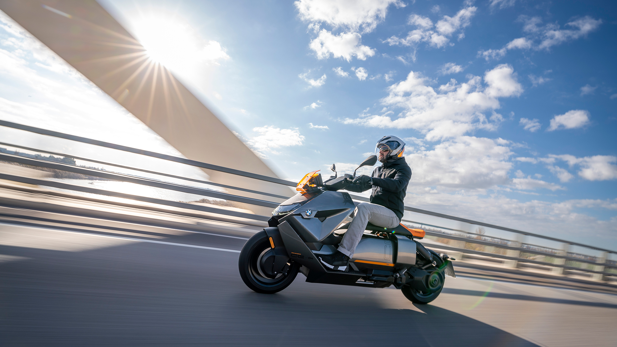 BMW’s electric scooter will hit 75 mph and has motorcycle vibes