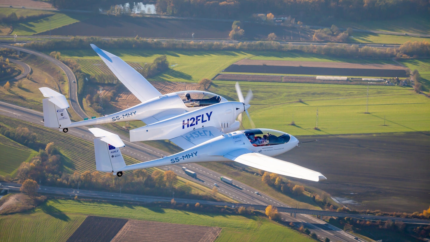 H2FLY hydrogen fuel plane in flight