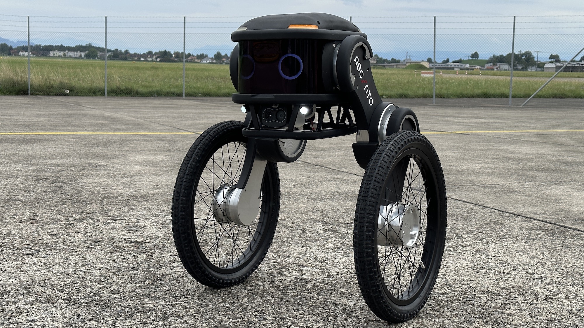 The Ascento Guard patrol robot puts a cartoonish spin on security enforcement
