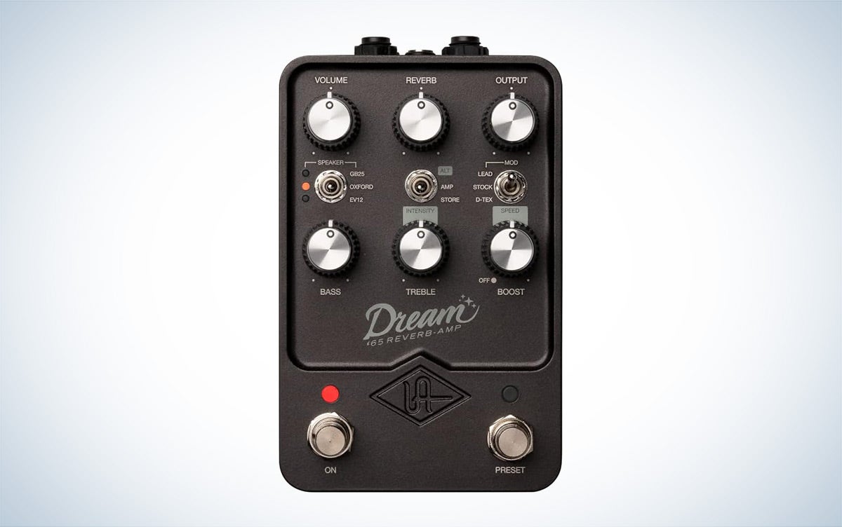 Universal Audio UAFX Dream '65 guitar pedal against a white background