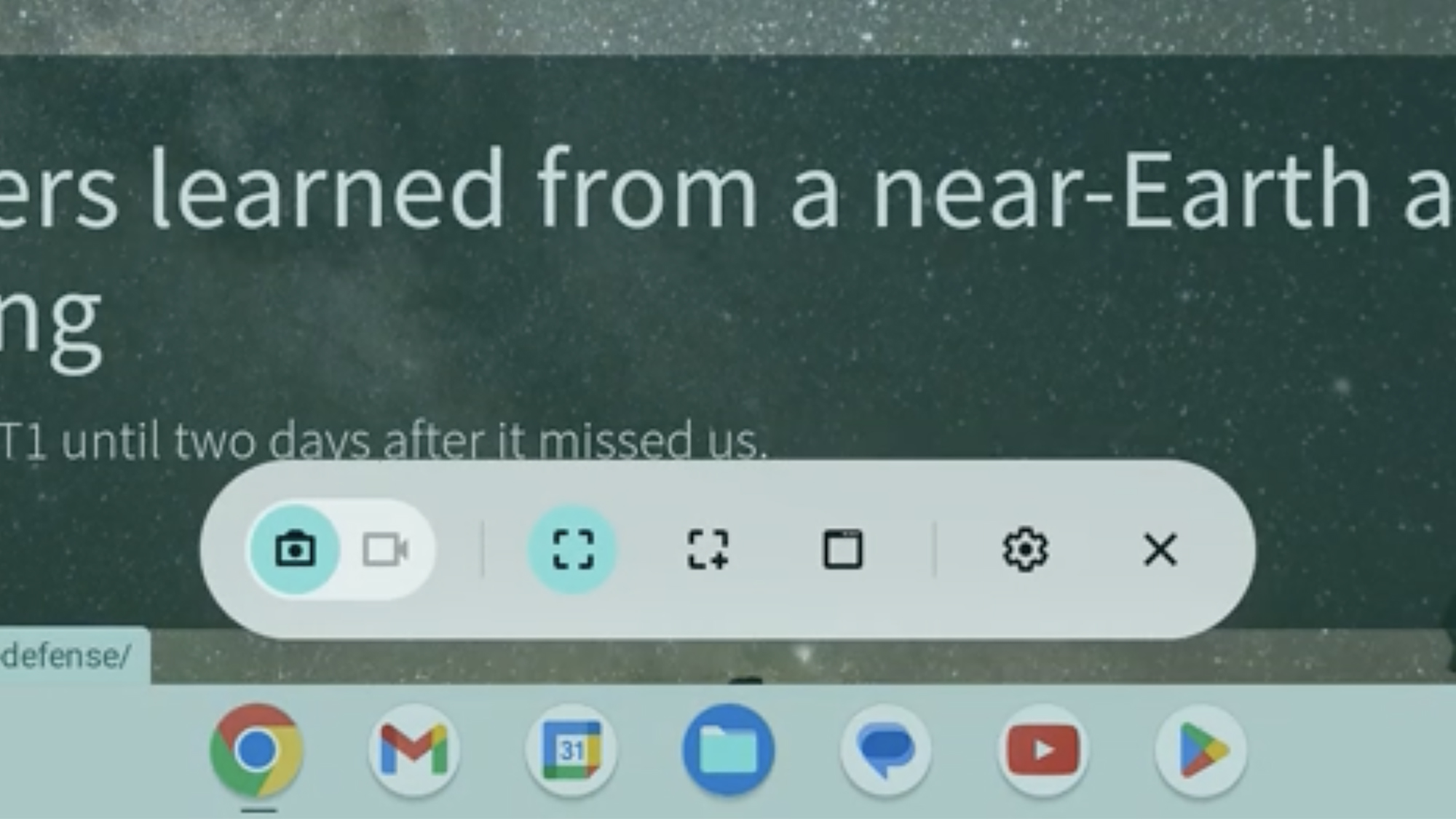 ChromeOS's Screenshot toolbar showing the different options to capture screen grabs and recordings.