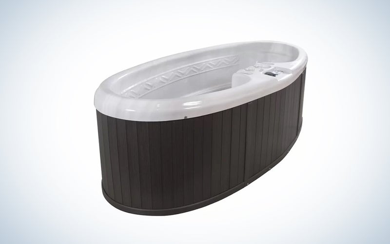 USA Spas OH-SM hot tub over a white background