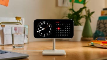 Turn your iPhone into a bedside clock with StandBy mode