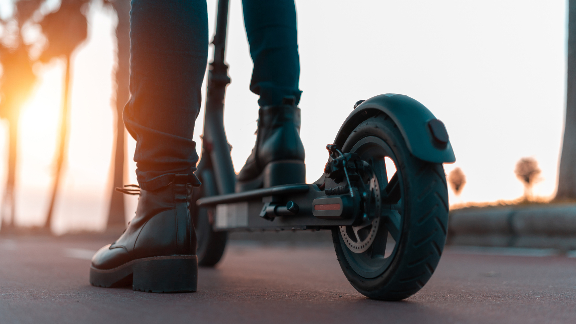Ultimately, researchers see two factors that determine the overall climate impact of e-scooters: how users ride them, and how operators manage them from manufacturing to disposal.
