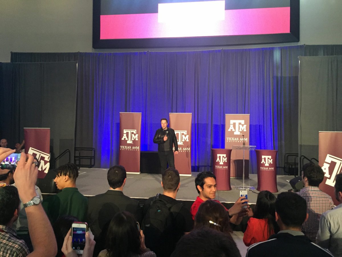 MIT Wins SpaceX's Hyperloop Pod Design Competition