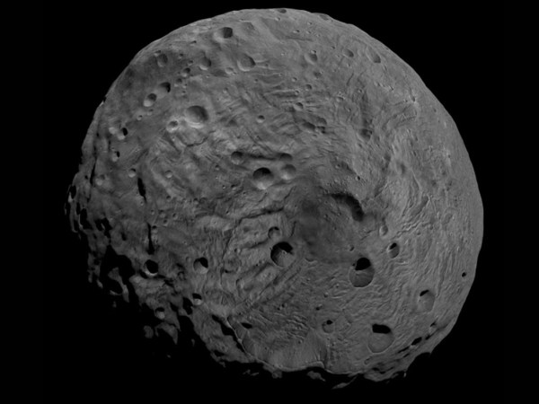 Questions Raised Over Whether Vesta Once Had Flowing Water