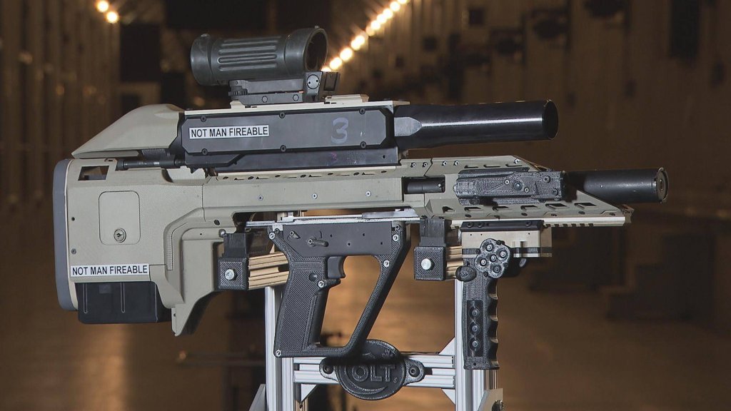 Weird Assault Rifles Arms Manufacturer Makes Bizarre Rifle For Canadian Armed Forces