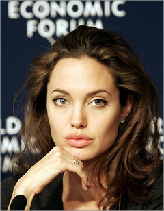 httpswww.popsci.comsitespopsci.comfilesimport2013importPopSciArticles1_21_jolie_angelina_012905.jpg