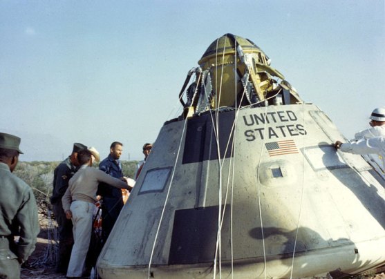 Why Did NASA Still Use Pure Oxygen After the Apollo 1 Fire?