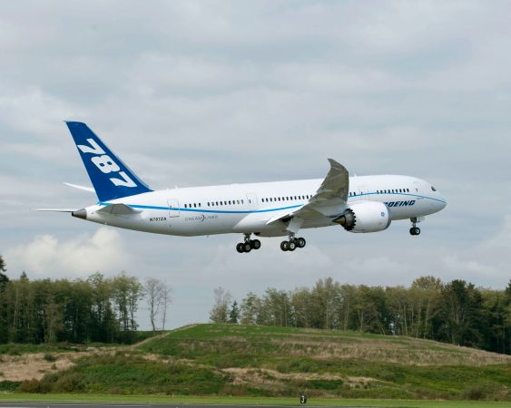 Boeing’s 787 Dreamliner Makes Its First Flight (On Time, Too)
