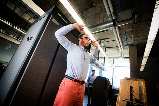 Weapons Can Be Carried Easily Through The TSA’s Full-Body “Naked” Scanners