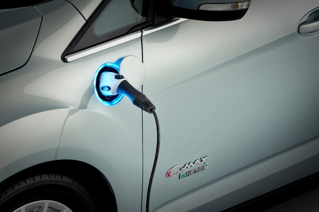httpswww.popsci.comsitespopsci.comfilesimport2014ford-c-max-solar-energi-concept-at-ces-2014_100451298_l.jpg