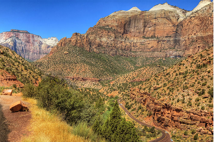 Utah Reopens National Parks, Government Shutdown Be Damned