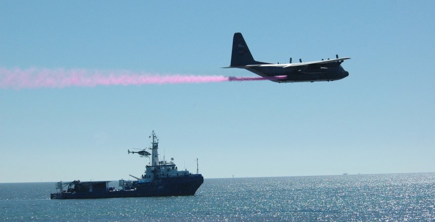 Aerial Tankers Attack Massive Gulf of Mexico Oil Slick with Dispersant